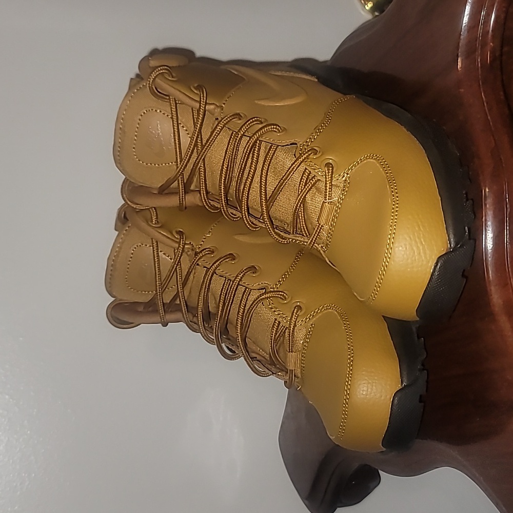 Nike Boots